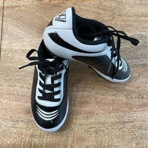 Toddler soccer cleats